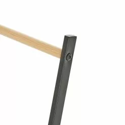 IDIMEX Porte-serviettes Sur Pied FLAVIA échelle à 3 Portants Pour Linge De Salle De Bain, Structure En Métal Noir Et Imprimé Bois -Meuble Soldes B2CD 1891